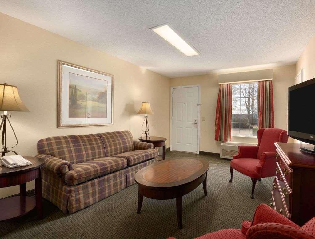 Baymont By Wyndham Salem Roanoke Area Hotel Værelse billede