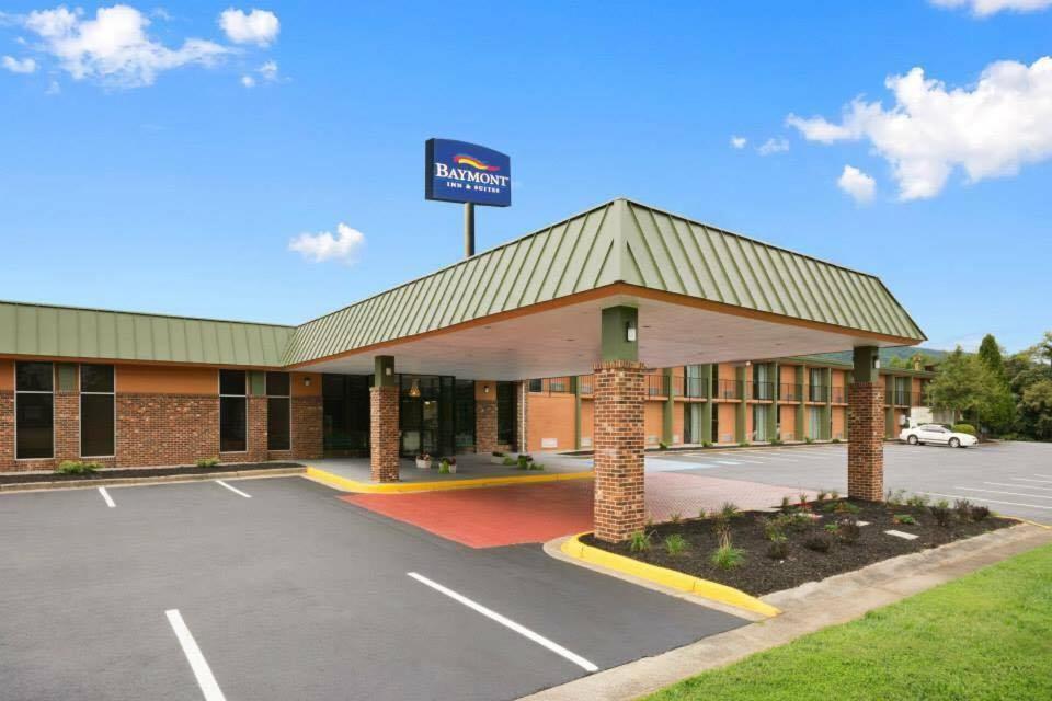 Baymont By Wyndham Salem Roanoke Area Hotel Eksteriør billede